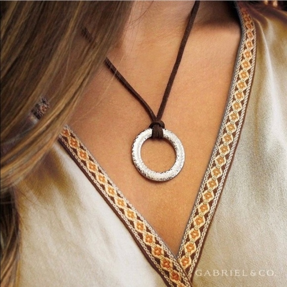 Nwot Gabriel & co. | silver circle of life pendant